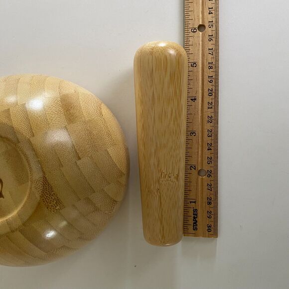 Loisa Bamboo Mortar & Pestle Set Garlic Pepper Press Grinder Crusher for Kitchen - Picture 6 of 8